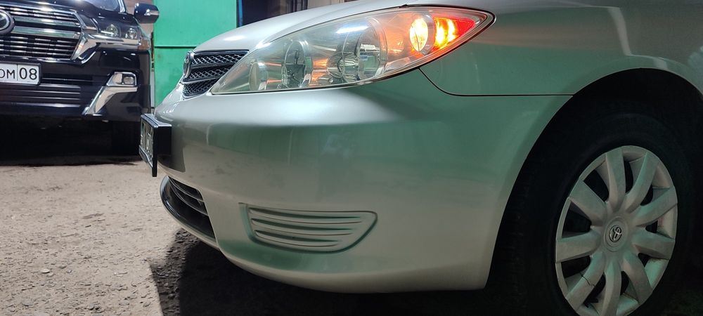 Тойота  USA бампер