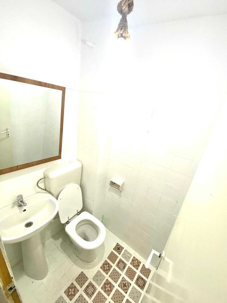 Patru camere,două băi ,Cazare/chirie,muncitori.Apartament regim hoteli