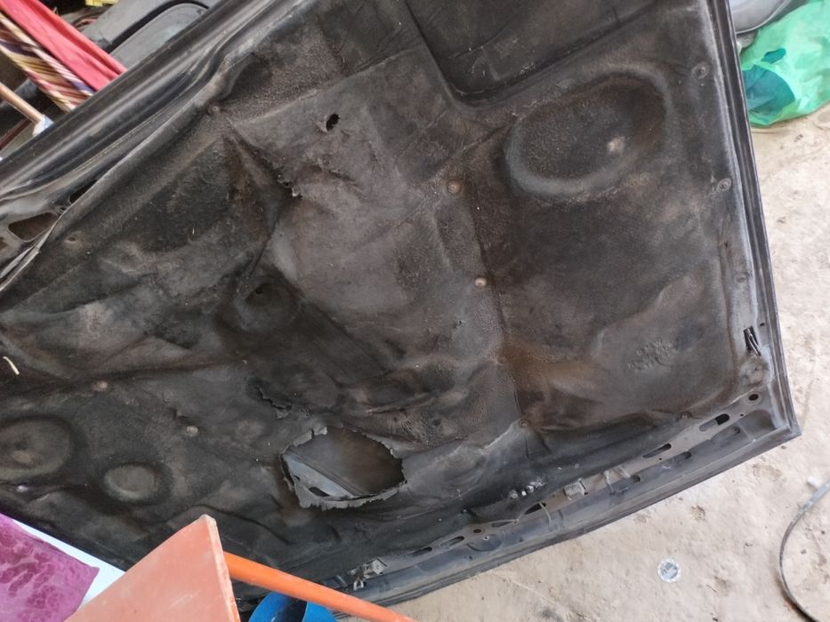 BMW E34 Капот бмв е34 капот