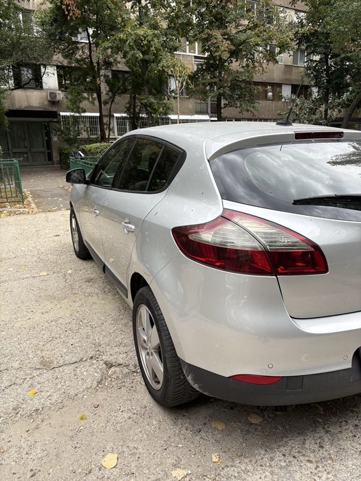 RENAULT Megane 2011 — imagine 4