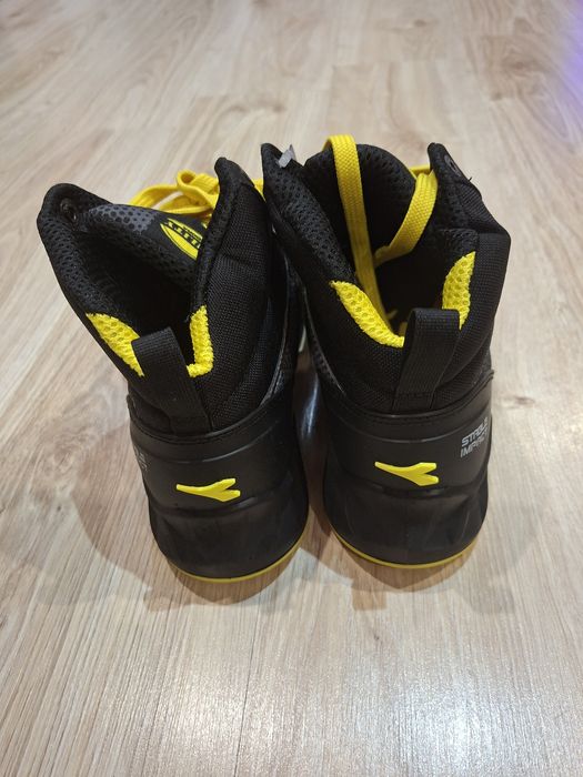 Работни обувки чисто нови