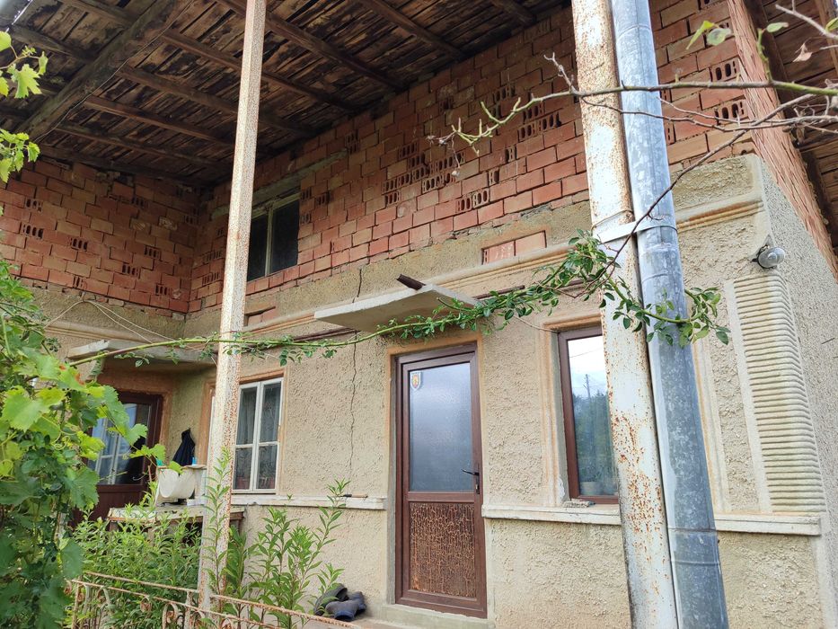 Продава се Къща в с. Градини, Област Добрич - 80 кв.м за 300 €/кв.м - Снимка #1