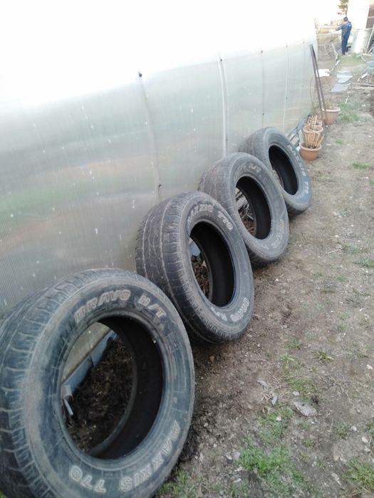 Резина летняя на 17