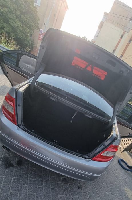 Vand sau schimb Mercedes