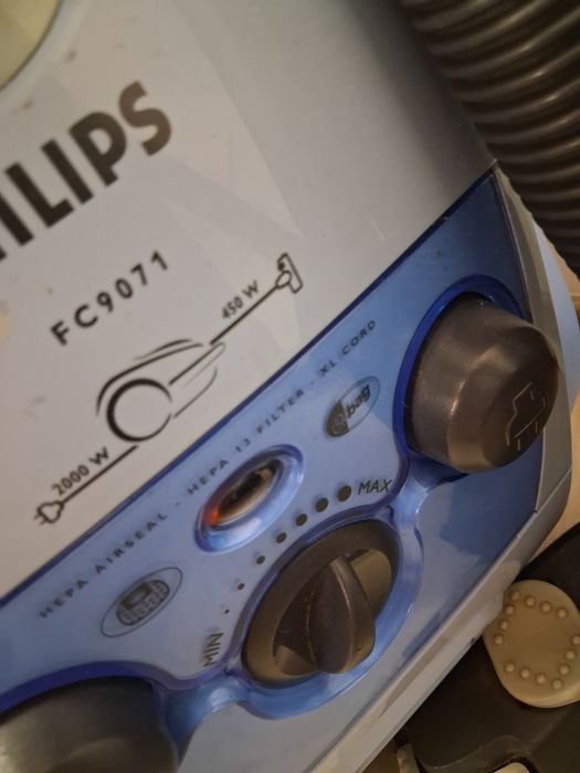 Aspirator philips putere 2000w