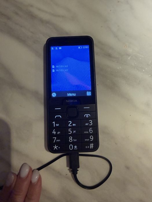 Продавам нова Nokia 235 (2024)