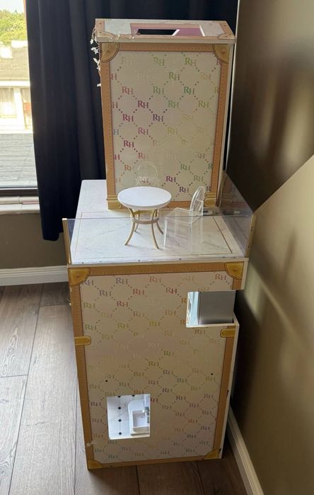 Оригинална къща за кукли Rainbow High