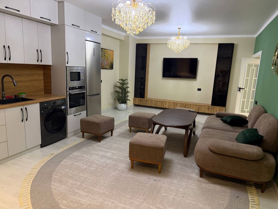 Uy sotiladi yaqeen domlari 50 maktab