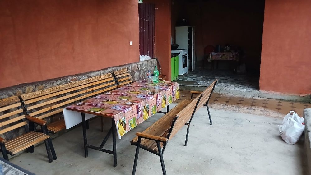Срочно продается своя дача в горном районе Янгиобада