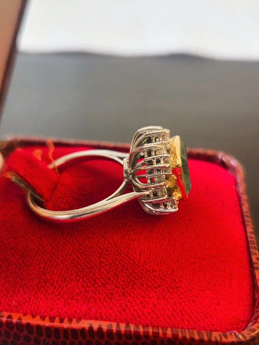 Vintage  Art deco Пръстен бяло, жълто злато,естествени диаманти и нату