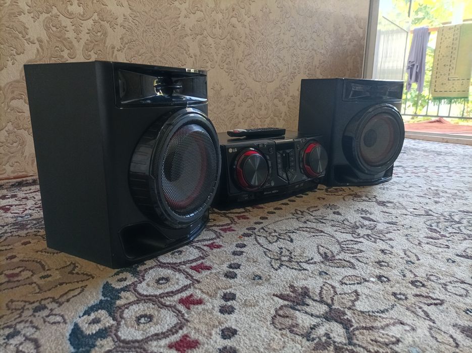 Продам лж музыкальный центр