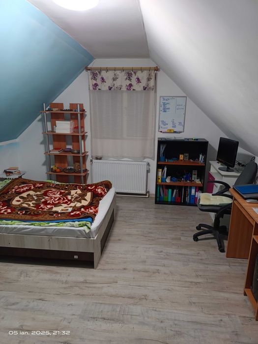 Casă de vânzare în Năvodari – Centru, 2 Grupuri Sanitare, 90 mp utili, Gaze
