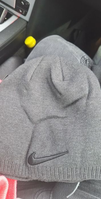 Căciulă groasa. 30 lei bucata