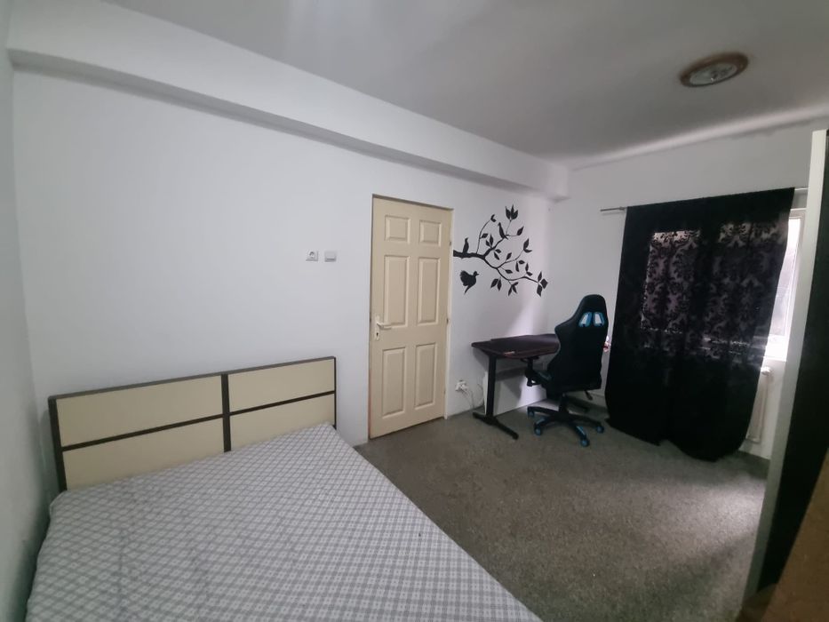 Mini-apartament de închiriat Zona Auchan Titan,  Ozana