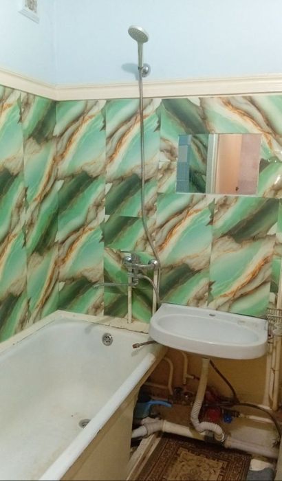 Сотилади 2хона 4-этаж Мархабо 14- Мактаб