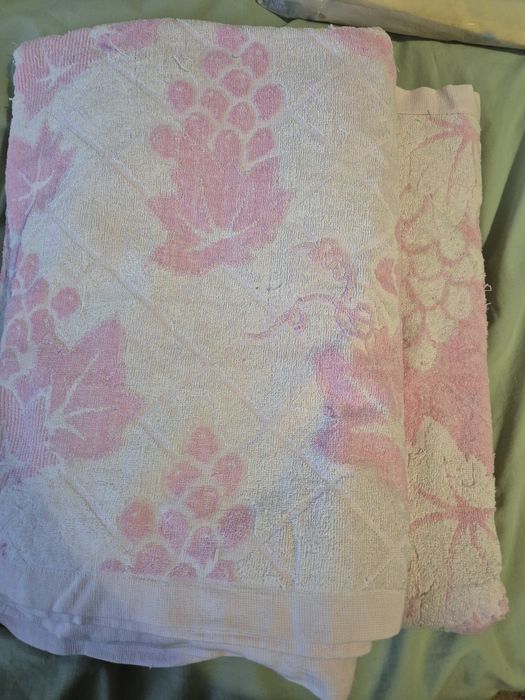 Продаю махровые простыни, верблюжье одеяло