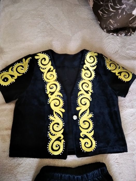 Продам национальный костюм.