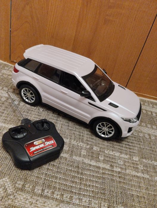 Машинка на пультуправлении