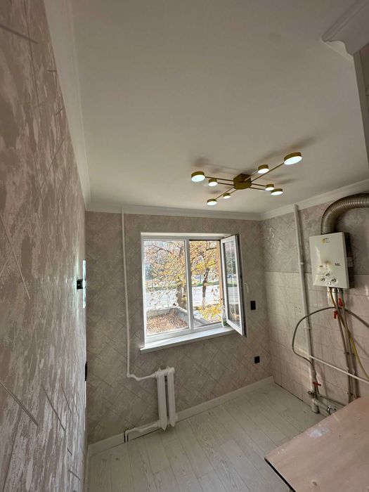 Продам 1-комнатную квартиру С ЕВРОРЕМОНТОМ в районе ОГОНЁК. Этаж: 2