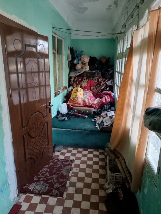 2 xonalik kvatera Sotiladi