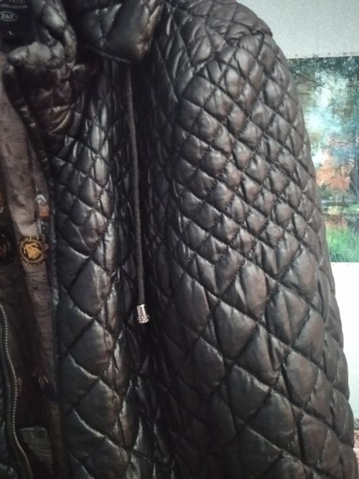 Продам демисезонные куртки