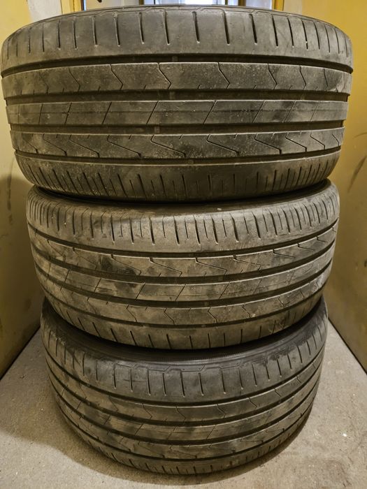 Летни гуми Hankook 235 45 17