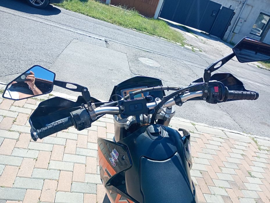 Vând super moto KTM 650 LC4