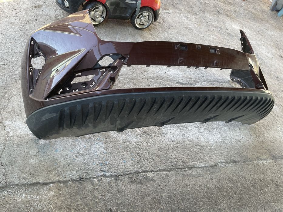 Бампер оригинал