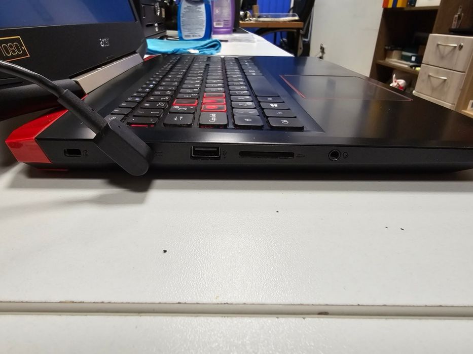 Лаптоп Acer VX15