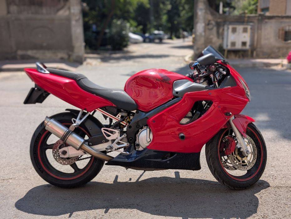 Honda cbr 600 f4i