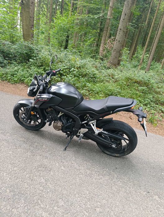 Vând motocicleta Honda CB 650 F 2017