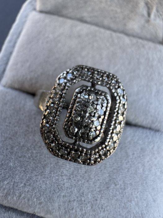 Inel din argint si diamante