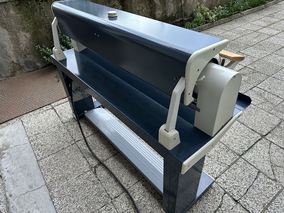 Професионална гладачна машина -каландър Миеле/Miele