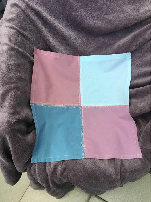 4 броя покривки с бродерия 40/40 см.