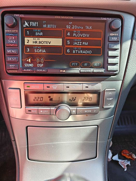 Toyota Avensis, комби, кожа, два комплекта гуми