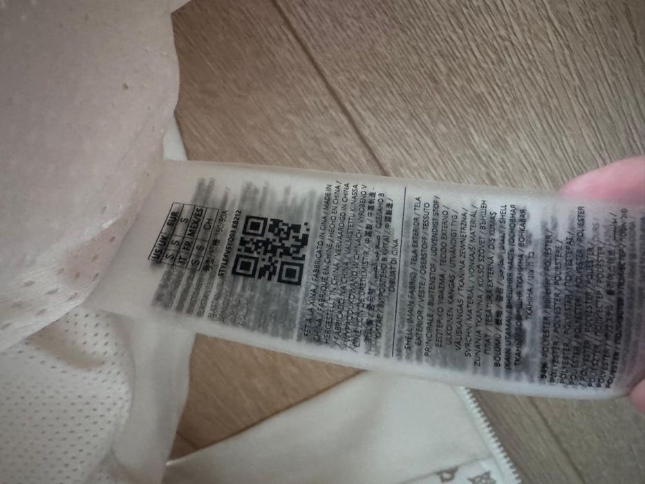 Compleu guess Marimea S