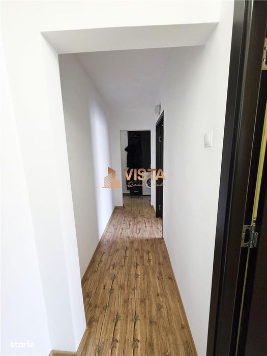 Apartament 4 camere, zona Astra