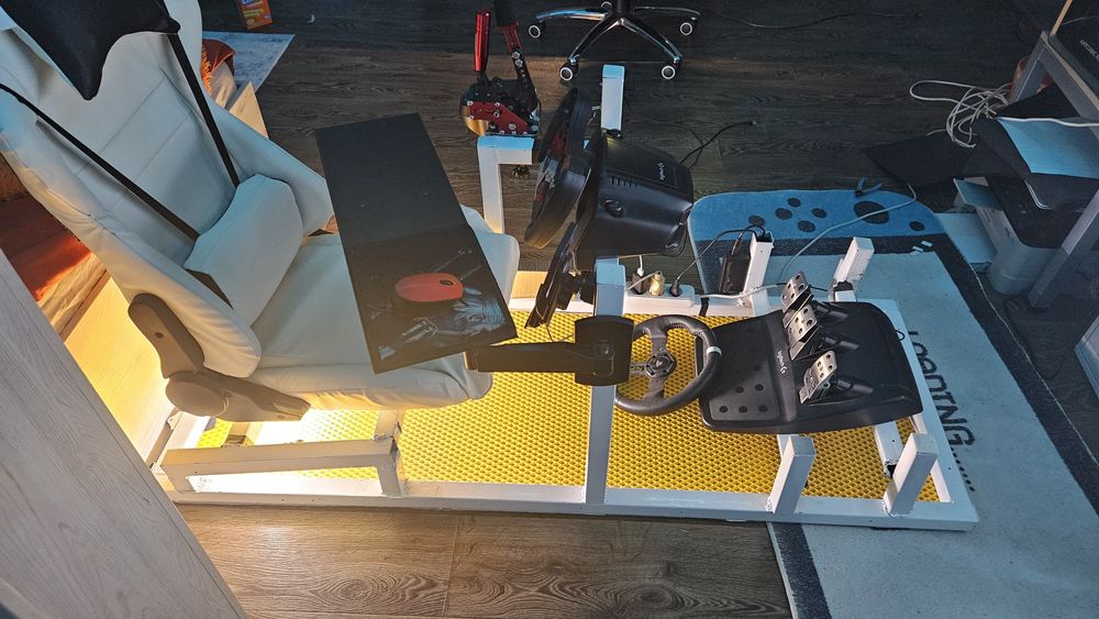 Кокпит для сим рейсинга на базе logitech g29