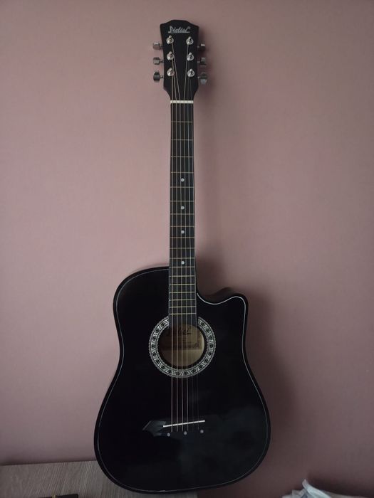 Chitara acustica