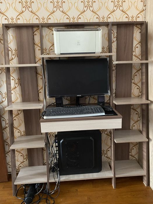 Компьтерный стол