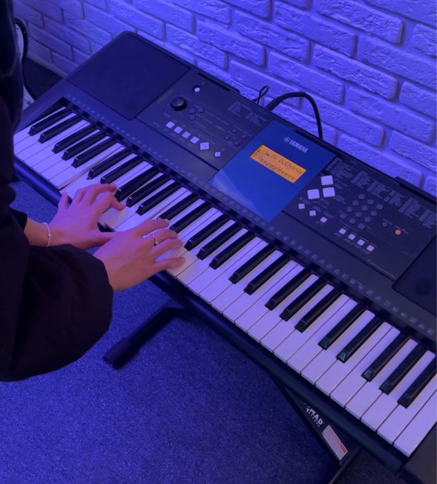 Напрокат музыкальные инструменты