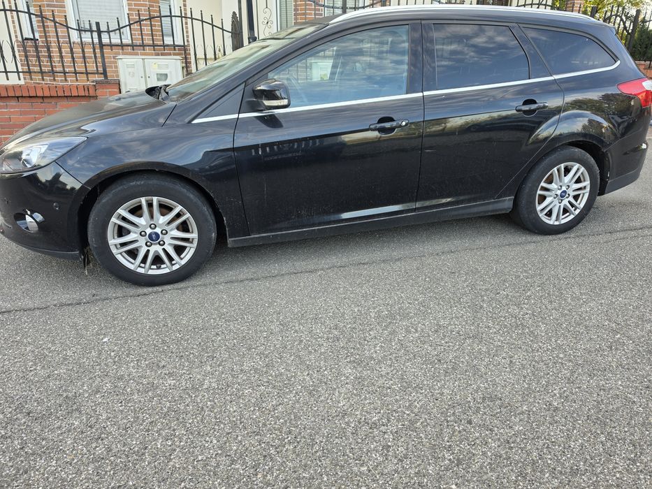 FORD Focus 2013 — imagine 3