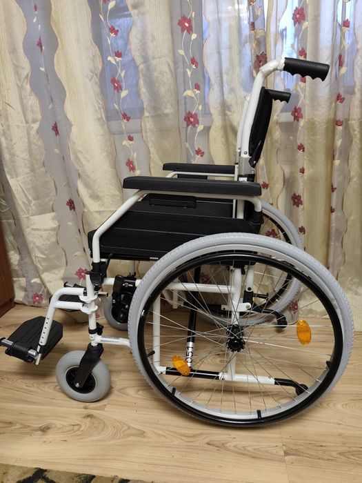 Коляска инвалидная