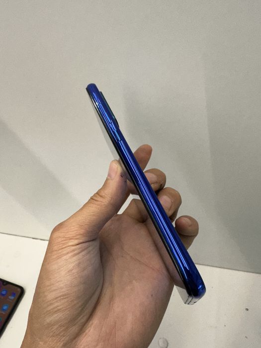 Продам redmi note 8
