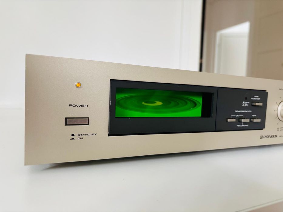 Pioneer Reverbation Amplifier RG-9