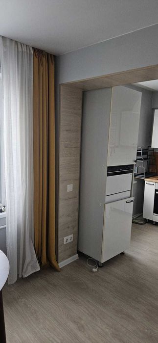 Продам 3х, ул. Новаторов, 15