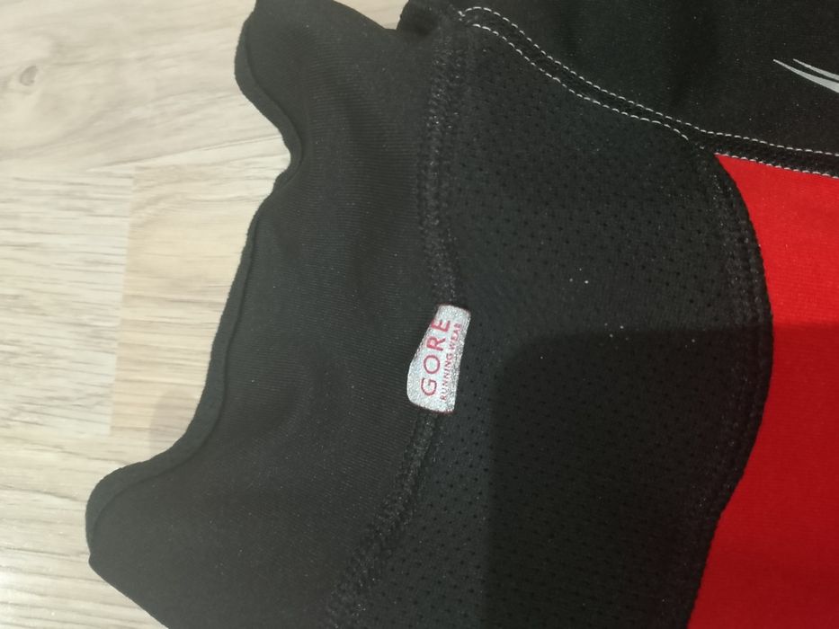 Bluza sportivi,ca noua