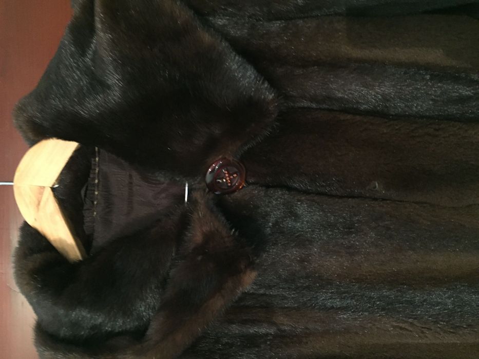 Продам шубу норковую