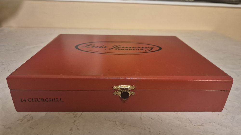 Хумидори за съхранение на пури