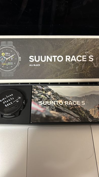 smartwatch suunto race s